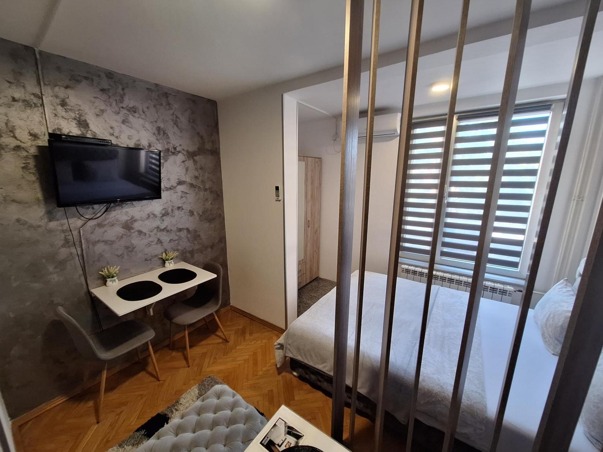 Dado Apartman Lägenhet Kraljevo Exteriör bild